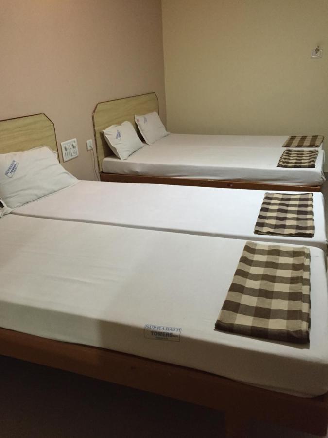 Hotel Suprabath Towers Tirupati Eksteriør billede
